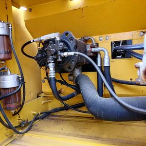 Kobelco SK260 Pelle d'occasion sur chenilles à vendre SK350 SK200 SK210 Moteur Moteur Pompe à engrenages Roulement Noyau Composants Inclus - Product Image 4