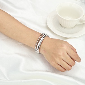 Conjunto de Pulseras de Acero Inoxidable Chapado en Oro de Estilo Clásico, con Cuentas Geométricas, Ajustables, para Aniversario - Product Image 3
