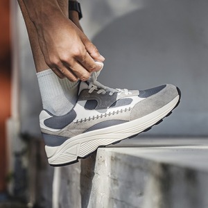 Chaussures de jogging pour hommes, nouveau style, respirantes, avec empeigne en mesh, semelle épaisse, chaussures de sport décontractées, collection printemps. - Product Image 2