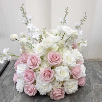 Décoration florale suspendue rose poudré et blanche en gros, rangée de fleurs artificielles suspendues pour toile de fond de mariage, scène et décoration de fête d'anniversaire