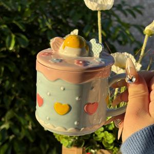 Taza de cerámica <span class=keywords><strong>Lolita</strong></span> con tapa para niñas, taza de agua potable, taza de alivio de fresa, taza de corazón femenina - Product Image 5