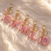 Porte-clés personnalisé avec logo, lettre initiale tendance, pendentif léger A-Z avec pompon