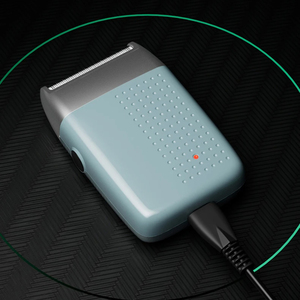 เครื่องโกนหนวดโรตารี่สำหรับผู้ชายรุ่นใหม่ ชาร์จผ่าน USB แบตเตอรี่ลิเธียม กันน้ำ IPX3 ใช้ได้กับรถยนต์ ใช้ได้กับใบหน้าและลำตัว ใช้ในบ้านได้ เครื่องโกนหนวดกันน้ำ - Product Image 4