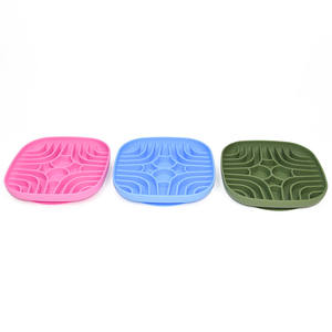 Alimentador lento de silicona de grado alimenticio más nuevo, cuenco de alimentación lenta para mascotas, comedero lento para perros de silicona con logotipo personalizado - Product Image 3