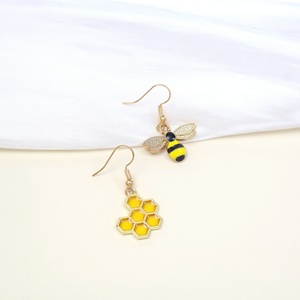 <strong>Bee</strong> Honeycomb Earrings for Women Simple Geometric Hexagon Honeycomb Beehive Dangle Earrings Dainty <strong>Bee</strong> Earrings Jewelry <strong>gift</strong> - Product Image 3