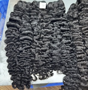Capelli Umani Indiani Grezzi di Alta Qualità <span class=keywords><strong>Pixie</strong></span> <span class=keywords><strong>Curl</strong></span> Double Draw, Fasci di Capelli Ricci Indiani, Capelli Vergini Ondulati Cambogiani All'Ingrosso - Product Image 5
