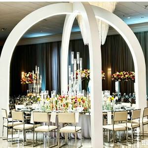 Modern White LED Light-Up Wedding Arch Minimalist <b>PVC</b> Geometric Backdrop with Neon <b>Strip</b> for Luxury Hotel Banquet & Event Decor - Product Image 2