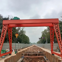 Grue portique Wanlong 360T, hauteur de levage 50 m, portée personnalisable, palan motorisé contrôlé par PLC, pour ports et voies ferrées extérieurs