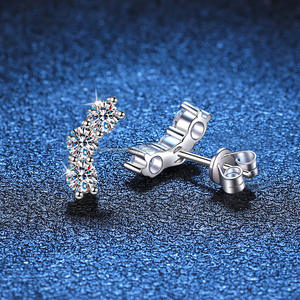 Boucles d'oreilles clous unisexes élégantes et simples en argent plaqué S925, style bureau/carrière, diamants moissanite souriants, géométriques, cadeau tendance - Product Image 6