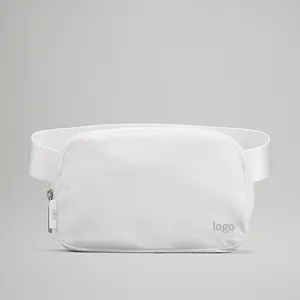 사용자 정의 로고 Lu9B78S 화이트 1L Athletica 허리 범프 가방 패니 팩 크로스바디 사방 로고가있는 벨트 가방