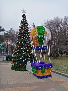 Décorations lumineuses de Noël en forme de montgolfière, éclairage LED extérieur pour festivals, sculpture décorative pour place de ville, parc, centre commercial, événements festifs. - Product Image 1