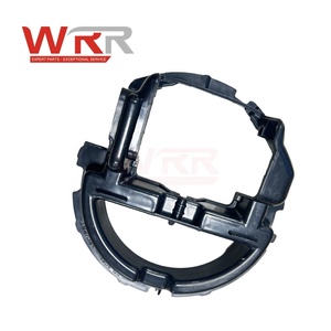 Support de fixation d'emblème de calandre avant 2058880200 A2058880200 pour Mercedes-Benz W205 C300 – Base de support de logo de pare-chocs de voiture durable et de qualité supérieure - Product Image 2