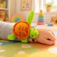 Bracelet en peluche personnalisé avec logo, anneau à pression, OEM ODM, jouet anti-stress en forme d'animal, vente en gros, cadeau personnalisé, directement de l'usine
