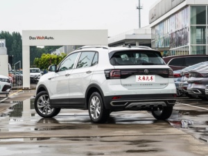 <span class=keywords><strong>Volkswagen</strong></span> <span class=keywords><strong>T</strong></span>-<span class=keywords><strong>Cross</strong></span> Édition Luxe Automatique 2023 Traction Avant Régulateur de Vitesse Adaptatif Intérieur Sombre Sièges en Cuir Nouveau Modèle 2025 pour VW <span class=keywords><strong>T</strong></span>-<span class=keywords><strong>Cross</strong></span> - Product Image 6