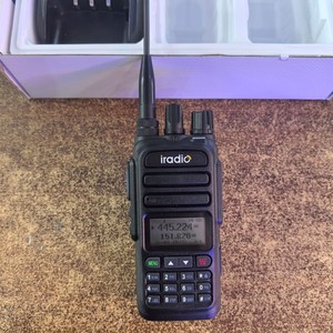 วิทยุสื่อสารแบบพกพา Iradio UV-83 รุ่น UV Dual Segment ระบบอนาล็อก เชื่อมต่อความถี่ได้ด้วยคลิกเดียว - Product Image 1