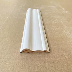Molduras Decorativas de Madera de Pino Blanco Imprimado Directo de Fábrica - Rodapié Personalizado con Unión Dentada para Uso en Hoteles y Hospitales - Product Image 5