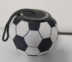 Altavoz <span class=keywords><strong>Mini</strong></span> LED Recargable Multifuncional con Forma de Balón de Fútbol, con Clasificación IP44 para Estadios Deportivos - Product Image 4