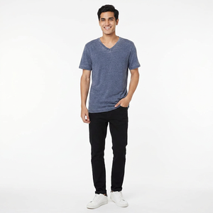 T-shirts pour hommes à col en V hautement recommandés, 100% coton, vêtements de sport décontractés, prix bas, t-shirts décontractés pour hommes à col en V - Product Image 1