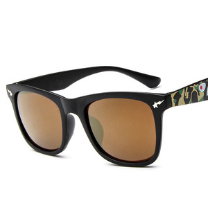 2022 Sao Sét Đinh Tán Cánh Tay In Hoa Văn Khắc Gương Tròn Nữ Gafas Polarizadas Uv400 Logo Kính Râm - Product Image 4