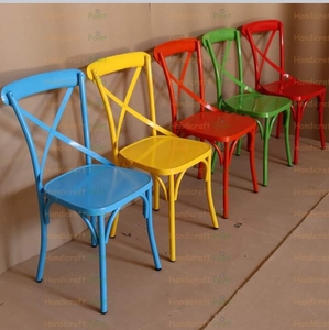 Chaise de salle à manger moderne à dos croisé siège élégant et durable pour la maison et le café - Product Image 1