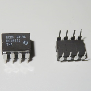 Gran Descuento en Componentes Electrónicos IC UC1844J, Chips en Stock - Product Image 1