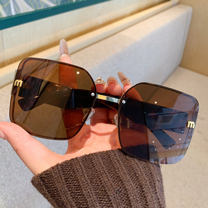 M Letter Square <b>Sunglasses</b> Metal Frame UV400 PC Lens Unisex Fashionable Street Style - Product Image 2