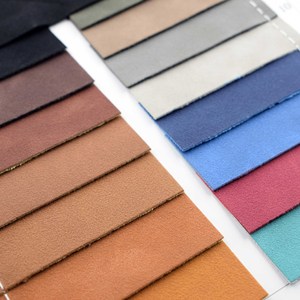 กระเป๋าถือหนัง PU ผิวสัมผัสแบบกำมะหยี่  บุด้วยผ้าไม่ทอ สีพื้น - Product Image 2