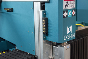 Trung quốc công nghiệp 1000W 2000W 3000W 4000W 6000W <span class=keywords><strong>laser</strong></span> cắt kim loại tấm <span class=keywords><strong>CNC</strong></span> sợi máy cắt <span class=keywords><strong>laser</strong></span> - Product Image 4