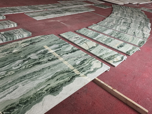 Marbre vert Victoria naturel <span class=keywords><strong>de</strong></span> luxe moderne, escaliers sur mesure, plans <span class=keywords><strong>de</strong></span> travail pour salle à manger et salle <span class=keywords><strong>de</strong></span> bain, murs en cascade, jade vert nuageux - Product Image 1
