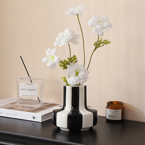 Vase en céramique artisanal Wabi-Sabi, élégant, rayé, pour arrangement de fleurs séchées, porte-fleurs pour salon, table d'entrée, Art déco haut de gamme - Product Image 4
