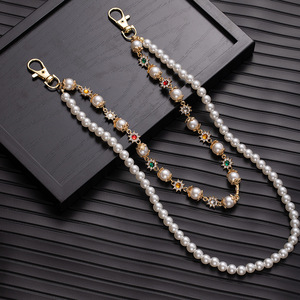 <span class=keywords><strong>Catena</strong></span> <span class=keywords><strong>per</strong></span> <span class=keywords><strong>Pantaloni</strong></span> Stile Punk Hip-hop a Doppio Strato con Perle e Piccoli Fiori Colorati, Accessorio <span class=keywords><strong>per</strong></span> Jeans/<span class=keywords><strong>Pantaloni</strong></span>, <span class=keywords><strong>Catena</strong></span> da Vita <span class=keywords><strong>per</strong></span> Uomo/Donna - Product Image 3