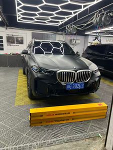 Pellicola Oscurante in Ceramica Durevole per Auto, Alta Qualità, Fornitore di Servizi di Oscuramento Vetri Auto e Mobili - Product Image 5