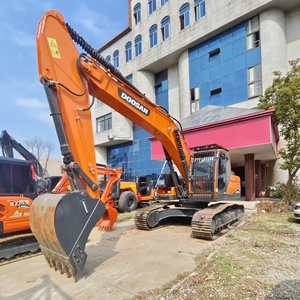 จัดส่งรวดเร็ว รถขุดตีนตะขาบ Doosan DX225LCA มือสอง ขนาด 22 ตัน เครื่องยนต์ เกียร์ มอเตอร์ PLC ปั๊มไฮดรอลิก แบริ่ง 127 กิโลวัตต์ ของแท้ - Product Image 1