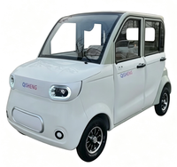 Voiture électrique à basse vitesse à 4 places avec cabine fermée, 4 roues, panneau solaire sur le toit, pour les trajets familiaux, SKD CKD disponible