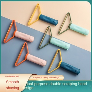 Grattoir à poils d'animaux ABS <span class=keywords><strong>pour</strong></span> <span class=keywords><strong>canapé</strong></span> et vêtements - Brosse collante double usage, conception suspendue à double tête, dispositif de nettoyage <span class=keywords><strong>pour</strong></span> salle de bain - Product Image 4