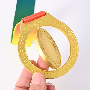 Medallas de Premio de Metal Personalizadas en Acabado Dorado, Plateado, Oro Rosa y Cinta Roja, Blanca y Azul para Reconocimiento en Eventos Deportivos - Product Image 1