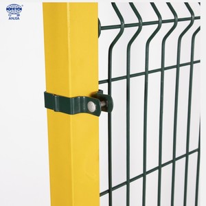Clôture en fil <span class=keywords><strong>de</strong></span> fer soudé 3D à sommet courbé, revêtement poudré, anti-escalade, clôture <span class=keywords><strong>de</strong></span> sécurité en maille - Product Image 3