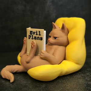 Figura de Gato Impresa en 3D Absorbida por una Buena Lectura - Product Image 1
