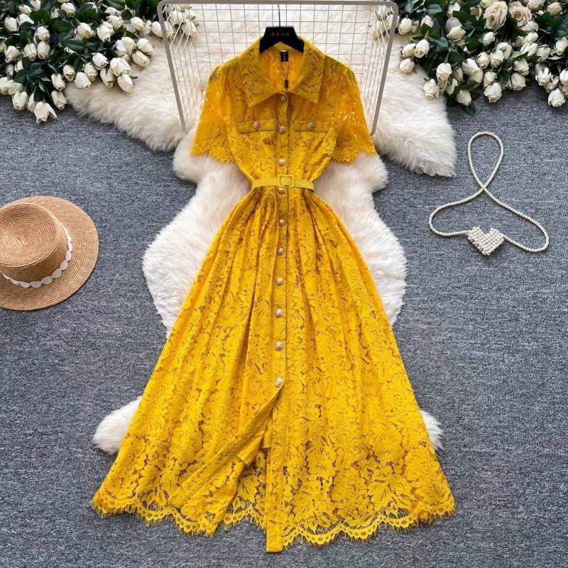 Jaune