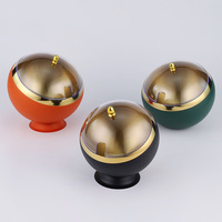 Bol à bonbons sphérique en acier inoxydable de luxe avec couvercle transparent, idéal pour les hôtels, restaurants, buffets, et la présentation de snacks – Vaisselle de traiteur