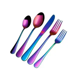 طقم أدوات مسطحة من الفولاذ المقاوم للصدأ سكين زفاف شوكة ملعقة أدوات مائدة بالجملة طقم أدوات تقديم طعام من الفولاذ المقاوم للصدأ تصميمات حسب الطلب بألوان قوس قزح - Product Image 1