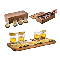 Verres à liqueur à la tequila avec boîte de rangement de luxe en bois d'acacia, sous-verres en bois et plateau de service vintage
