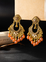Anting-anting gantung wanita model Jhumka India, berbahan paduan seng berlapis emas, dengan ukiran bunga geometris, tren, berhiaskan manik-manik dan kristal