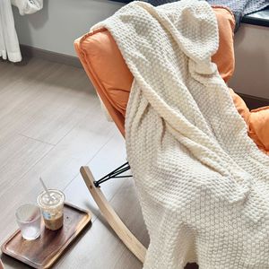 Manta de punto con borlas de lana, diseño casual, estilo nórdico minimalista, para sofá, oficina o siesta, con borlas. - Product Image 3