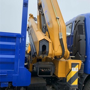 Camion de fret FOTON 4X2 avec grue à flèche articulée de 5 tonnes, grue pliante montée sur camion, manipulateur de grue - Product Image 4