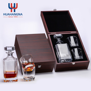 Sang trọng 25oz pha lê thủy tinh Decanter vuông lowball biểu tượng tùy chỉnh Whisky chai Whisky rượu Bourbon Hộp Quà Tặng thủy tinh trong suốt - Product Image 1