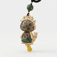 Charme Dragon Porte-Bonheur Plaqué Or de Style Rétro Chinois Traditionnel avec Perle de Jade en Alliage de Zinc