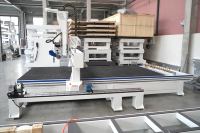 Routeur CNC à bois 4 axes ATC 1325 2030 avec axe rotatif, changeur d'outils linéaire, système Syntec, routeur CNC pour meubles en MDF