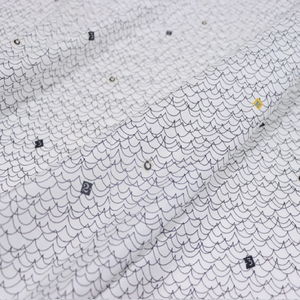 Especial único. Línea Graffiti números diseño suave impreso seda algodón tela para joven señora bebé maravilloso vestido encantador Bata - Product Image 1