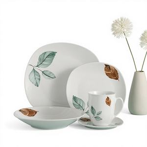 Service de vaisselle de luxe chinois durable, assiettes rondes en porcelaine fine de style occidental turc nordique, motif floral pour mariage - Product Image 1